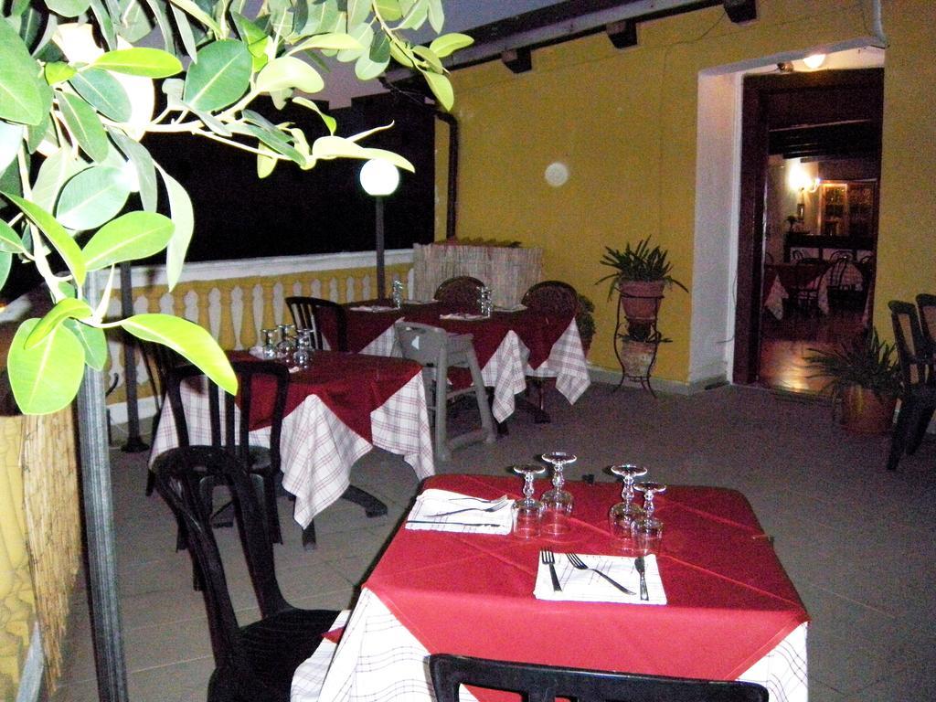 Hotel La Calabrese Isola Di Capo Rizzuto Ngoại thất bức ảnh